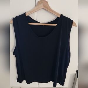 Chic Black Sleeveless Tank Top